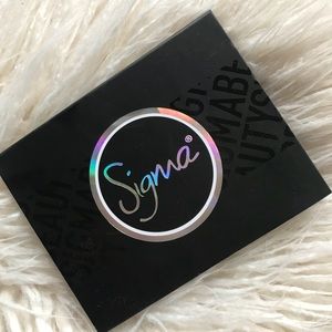 Sigma Brilliant & Spellbinding palette